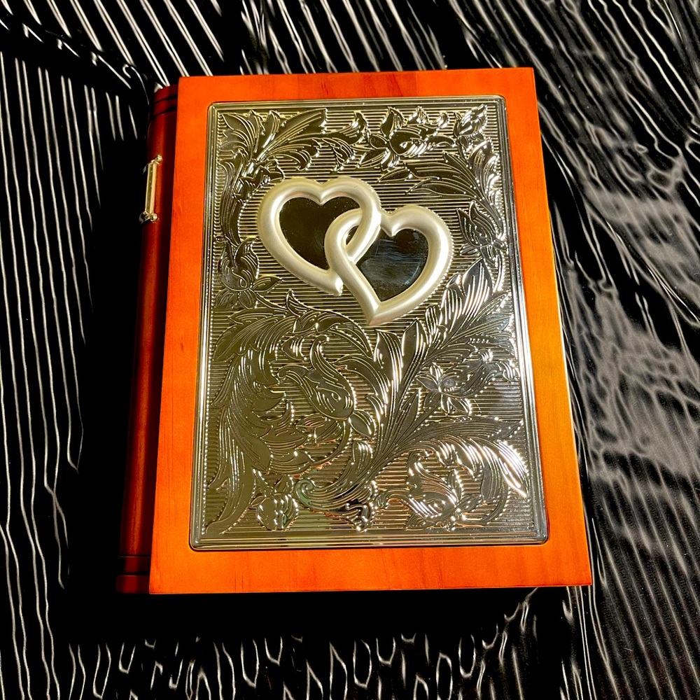 NEW Lenox Wedding Promises Silverplated Bookshelf Album